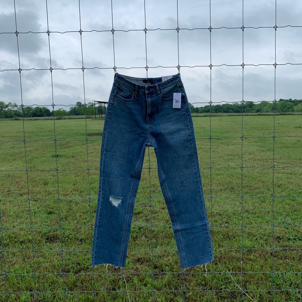 VOLCOM Straight high rise ankle jeans